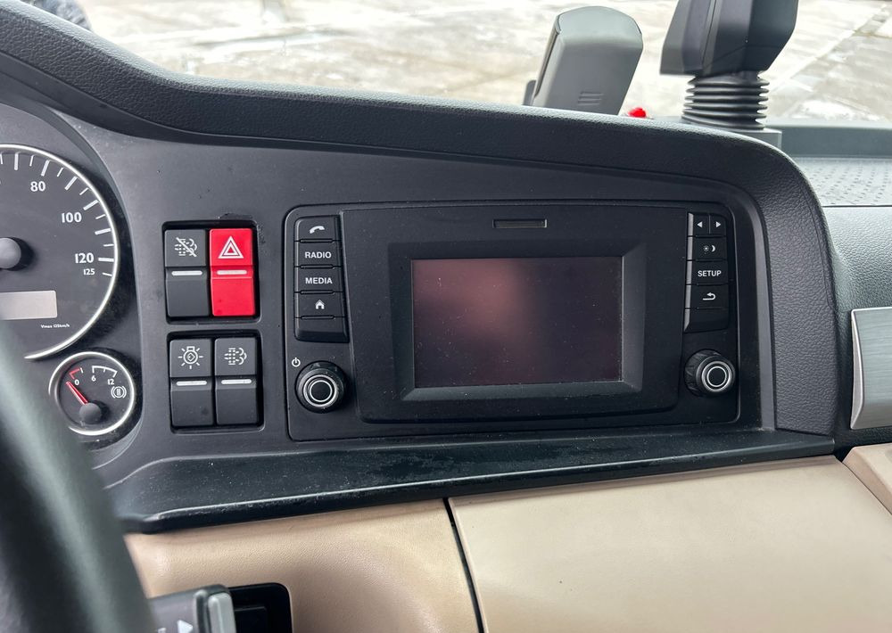 Truk berpendingin MAN TGM 18.290 2017 Supra 1250 mt z Niemiec / winda Klima webasto Michelin / OKAZJA Carrier TOP: gambar 8 Truk berpendingin MAN TGM 18.290 2017 Supra 1250 mt z Niemiec / winda Klima webasto Michelin / OKAZJA Carrier TOP: gambar 8