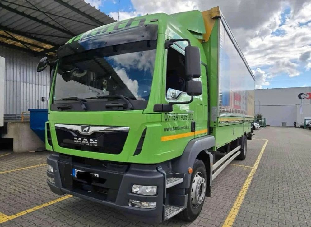MAN Tgm 18.320 FULL SERWIS UNIKAT TOP ORYGINALNY PRZEBIEG z Niemiec AUTOMAT WINDA ACC Pirelli klima postojowa 18.250 18.290 15.250 15.290 15.320 - Truk dengan terpal samping: gambar 1 MAN Tgm 18.320 FULL SERWIS UNIKAT TOP ORYGINALNY PRZEBIEG z Niemiec AUTOMAT WINDA ACC Pirelli klima postojowa 18.250 18.290 15.250 15.290 15.320 - Truk dengan terpal samping: gambar 1