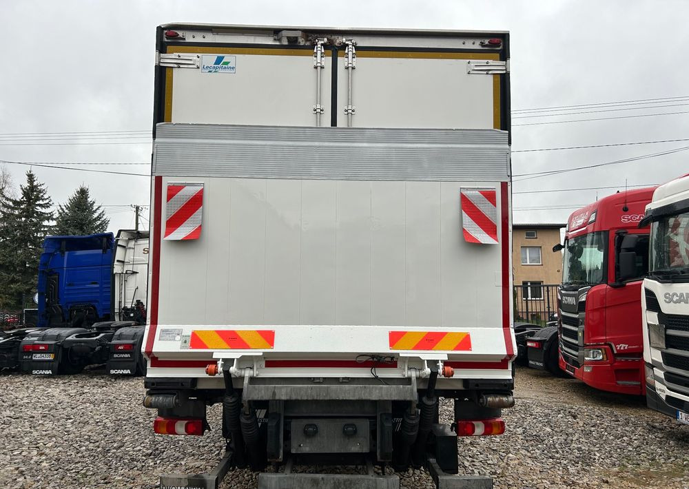 Mercedes-Benz Antos 1824 CARRIER SUPRA 1150 DRZWI + winda i drzwi boczne / 7.7m / z Holandii / KLIMA LEKKI / Axor man Tgm T1000-R THERMO King - Truk berpendingin: gambar 4 Mercedes-Benz Antos 1824 CARRIER SUPRA 1150 DRZWI + winda i drzwi boczne / 7.7m / z Holandii / KLIMA LEKKI / Axor man Tgm T1000-R THERMO King - Truk berpendingin: gambar 4