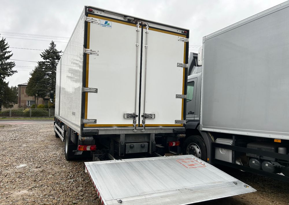 Mercedes-Benz Antos 1824 CARRIER SUPRA 1150 DRZWI + winda i drzwi boczne / 7.7m / z Holandii / KLIMA LEKKI / Axor man Tgm T1000-R THERMO King - Truk berpendingin: gambar 5 Mercedes-Benz Antos 1824 CARRIER SUPRA 1150 DRZWI + winda i drzwi boczne / 7.7m / z Holandii / KLIMA LEKKI / Axor man Tgm T1000-R THERMO King - Truk berpendingin: gambar 5