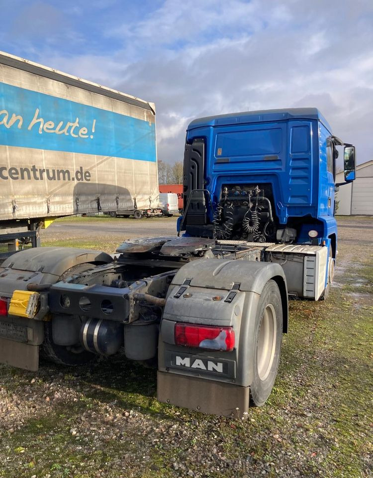 MAN TGS 18.400 NAUKA JAZDY z Niemiec NISKA KABINA ELKA AUTOMAT 4x2 STANDARD 315/70r22.5 SUPER STAN TGX 470 460 420 430 500 510 400 360 410 - Tractor head: gambar 2 MAN TGS 18.400 NAUKA JAZDY z Niemiec NISKA KABINA ELKA AUTOMAT 4x2 STANDARD 315/70r22.5 SUPER STAN TGX 470 460 420 430 500 510 400 360 410 - Tractor head: gambar 2