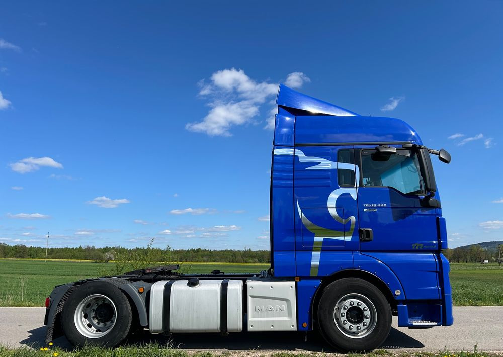 MAN TGX 18.440 SUPER STAN !! Po gruntownym serwisie OKAZJA STANDARD TOP TOP TOP - Tractor head: gambar 5 MAN TGX 18.440 SUPER STAN !! Po gruntownym serwisie OKAZJA STANDARD TOP TOP TOP - Tractor head: gambar 5