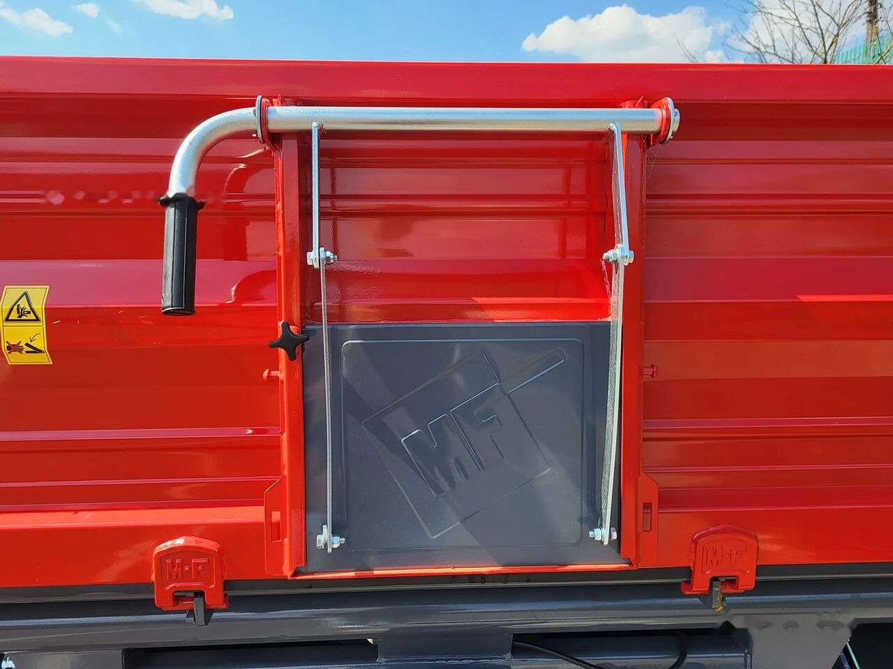 Metal-Fach T940/1 – 5t dwuosiowa - Trailer pertanian: gambar 2 Metal-Fach T940/1 – 5t dwuosiowa - Trailer pertanian: gambar 2