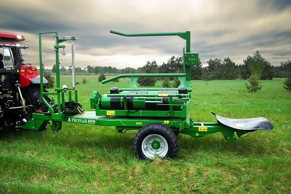 Pronar Z245 - Pembungkus bale: gambar 1 Pronar Z245 - Pembungkus bale: gambar 1