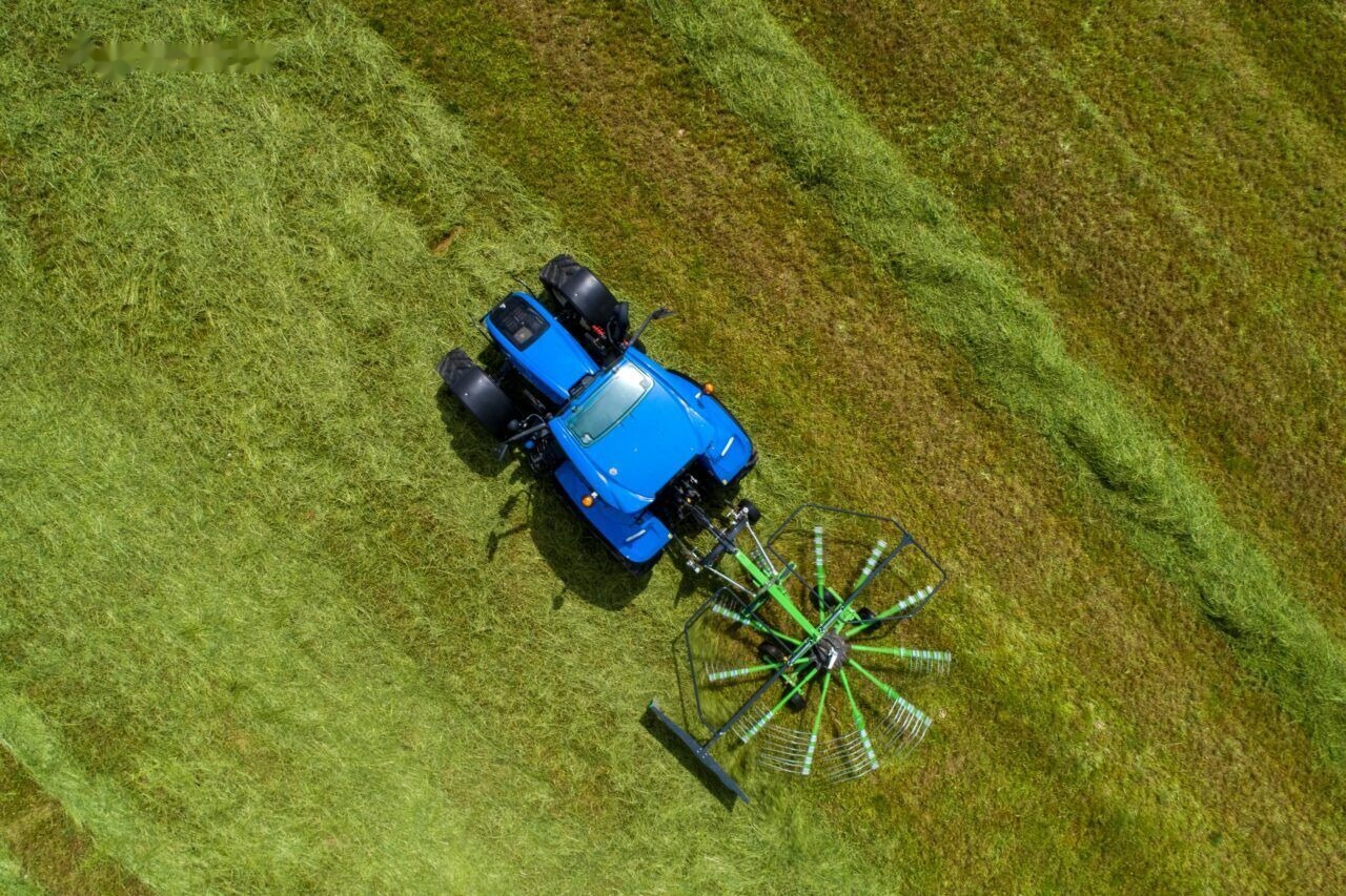 Talex Zgrabiarka karuzelowa zawieszana 4,2m Spyder - Tedder/ Menyapu: gambar 5 Talex Zgrabiarka karuzelowa zawieszana 4,2m Spyder - Tedder/ Menyapu: gambar 5