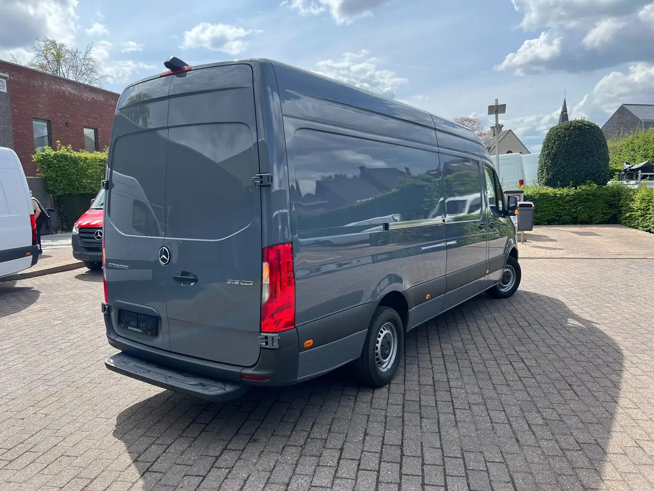 Mercedes-Benz Sprinter 315 L3H2 RWD (34.750€ex) CAMERA|MBUX| SENSOR - Van panel: gambar 4 Mercedes-Benz Sprinter 315 L3H2 RWD (34.750€ex) CAMERA|MBUX| SENSOR - Van panel: gambar 4