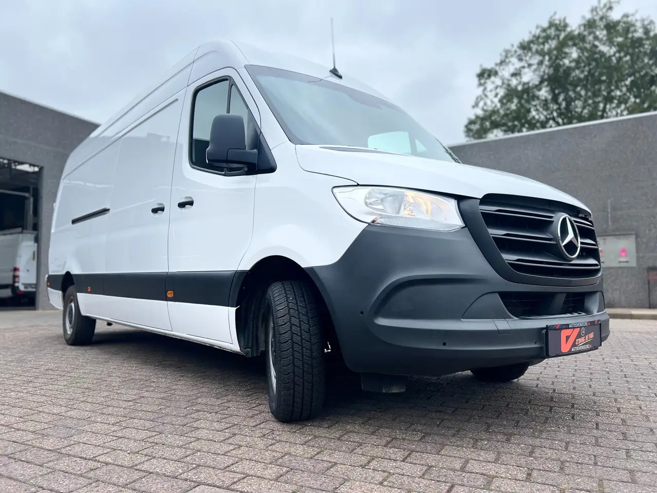 Mercedes-Benz Sprinter 317 L3H2 (38.250ex) 3.5T SLEEP|CARPLAY|CAMERA|PTS - Van panel: gambar 3 Mercedes-Benz Sprinter 317 L3H2 (38.250ex) 3.5T SLEEP|CARPLAY|CAMERA|PTS - Van panel: gambar 3