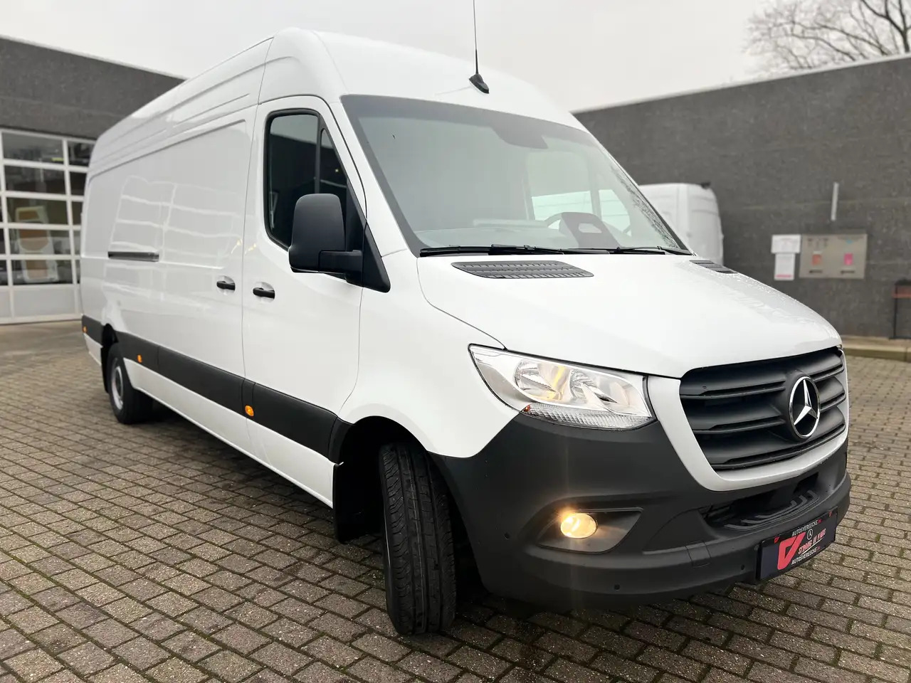 Mercedes-Benz Sprinter 317 L3H2 (48.500€ex) Facelift | 3.5T Trekhaak - Van panel: gambar 5 Mercedes-Benz Sprinter 317 L3H2 (48.500€ex) Facelift | 3.5T Trekhaak - Van panel: gambar 5