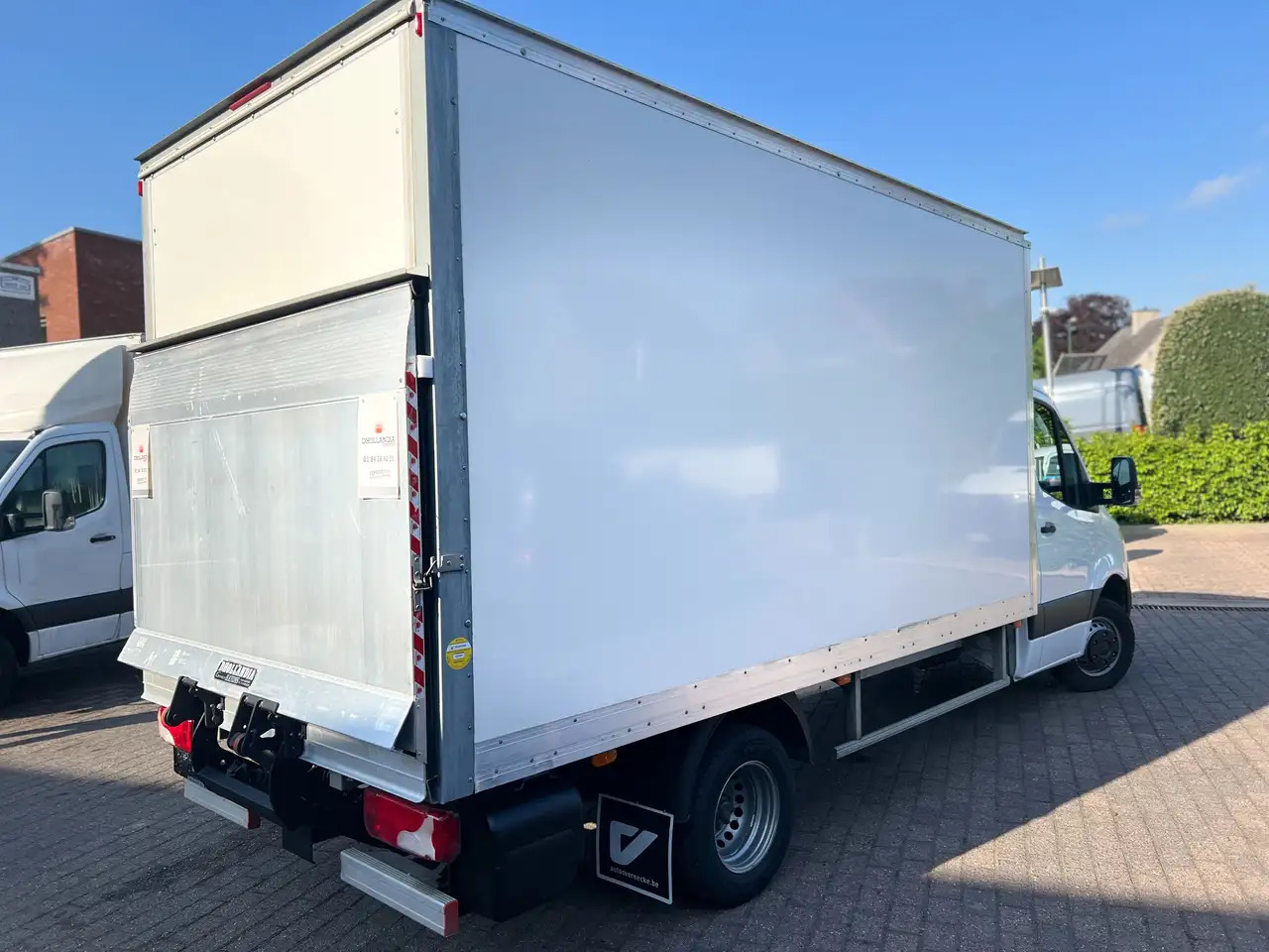 Mercedes-Benz Sprinter 515 KAST+LIFT + SPOILER (36.500ex) 2.300M - Van box: gambar 3 Mercedes-Benz Sprinter 515 KAST+LIFT + SPOILER (36.500ex) 2.300M - Van box: gambar 3