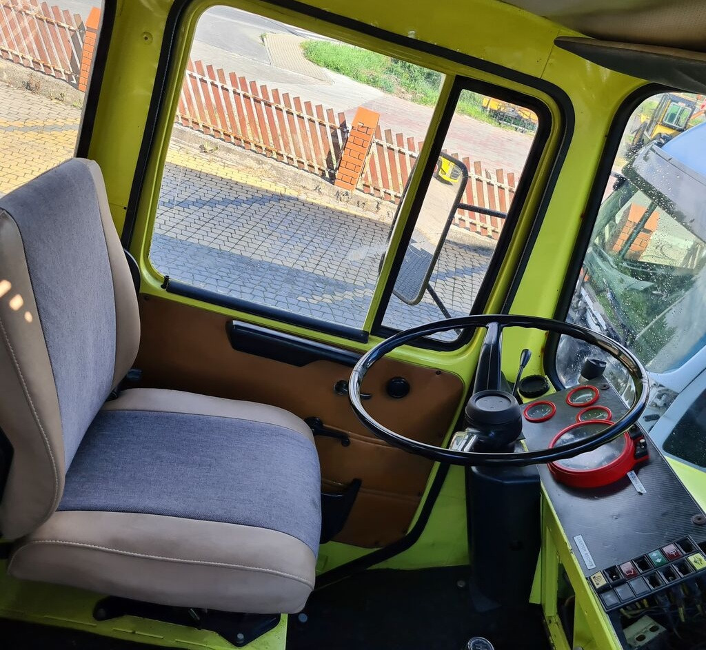 Truk jungkit, Truk derek IVECO MAGIRUS STRALIS kiper 4x4 + HDS: gambar 19 Truk jungkit, Truk derek IVECO MAGIRUS STRALIS kiper 4x4 + HDS: gambar 19