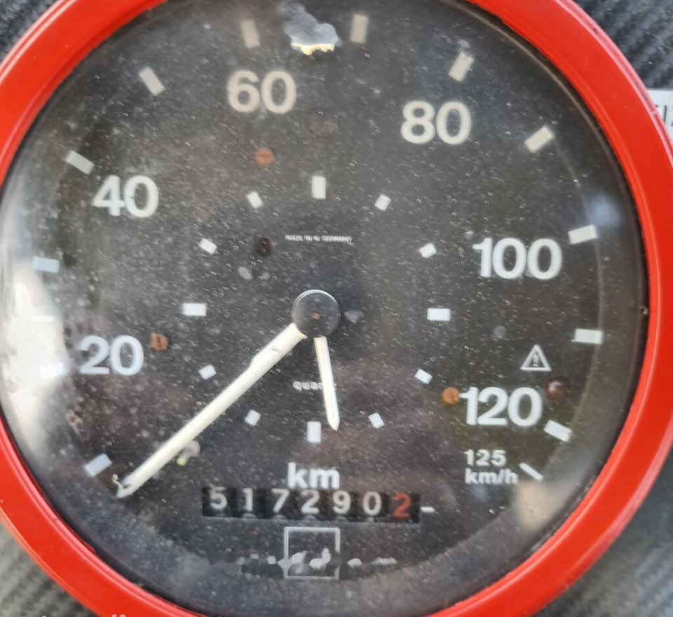 Truk jungkit, Truk derek IVECO MAGIRUS STRALIS kiper 4x4 + HDS: gambar 16 Truk jungkit, Truk derek IVECO MAGIRUS STRALIS kiper 4x4 + HDS: gambar 16