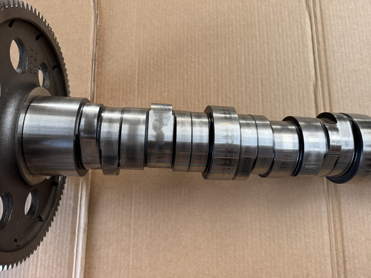 Mercedes Actros MP 2 MP 3 - Camshaft: gambar 4 Mercedes Actros MP 2 MP 3 - Camshaft: gambar 4