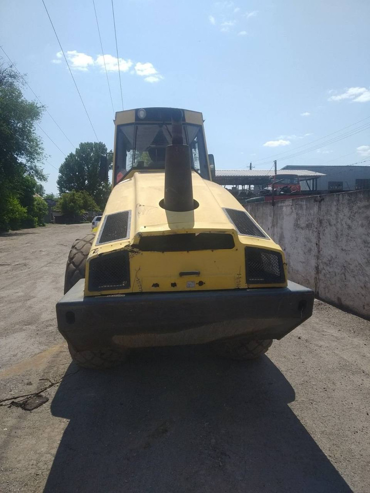 BOMAG BW 216 DH-4 - Pemadat: gambar 5 BOMAG BW 216 DH-4 - Pemadat: gambar 5