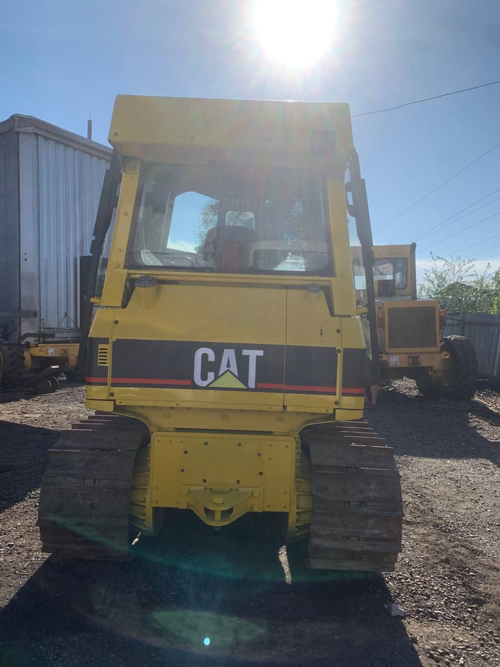 CATERPILLAR D5G - Bulldozer: gambar 4 CATERPILLAR D5G - Bulldozer: gambar 4