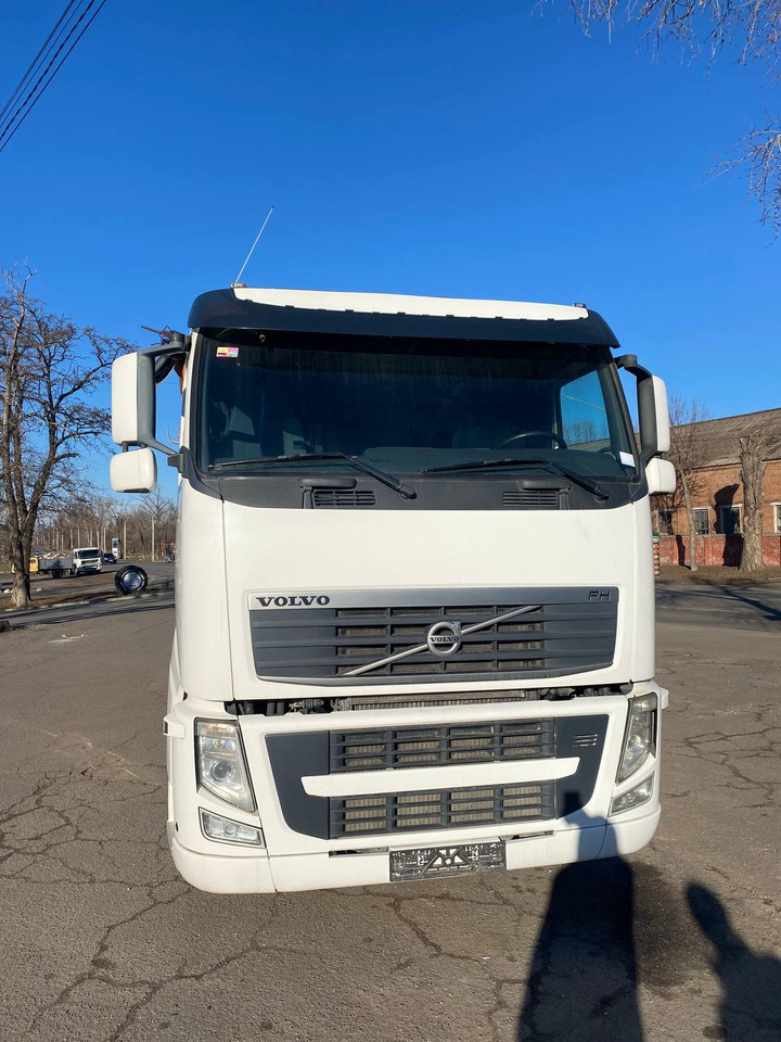 Volvo FH 12.460 - Tractor head: gambar 5 Volvo FH 12.460 - Tractor head: gambar 5
