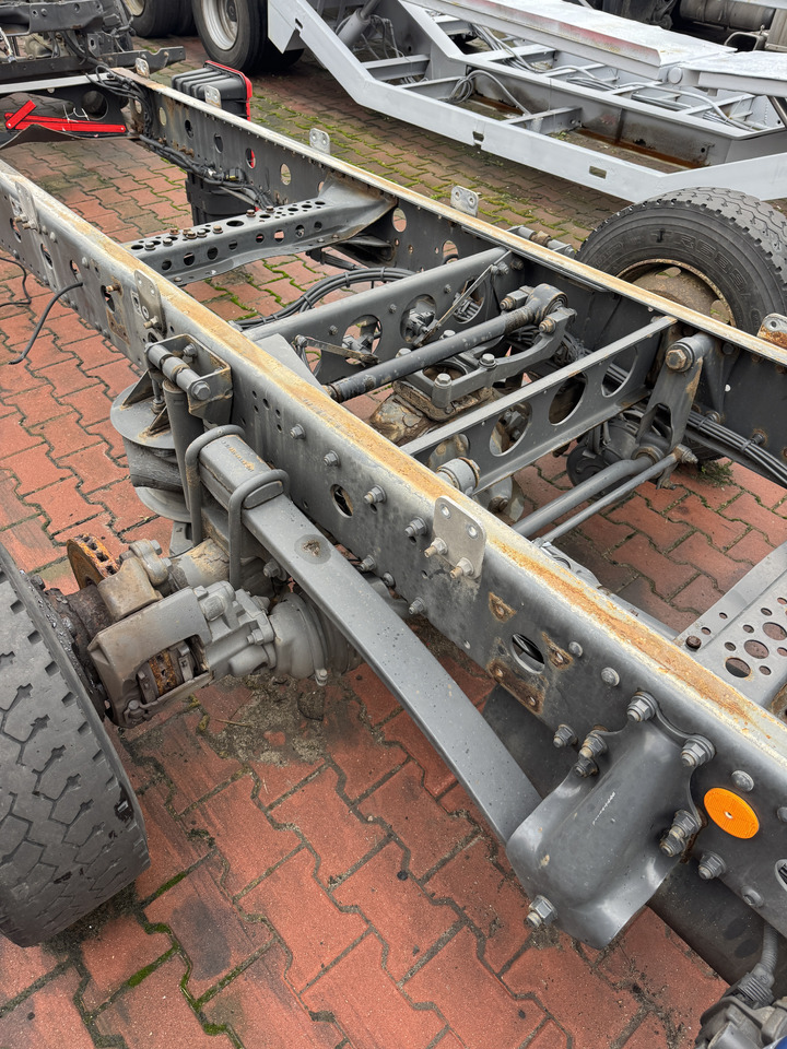 Mercedes Atego - As roda belakang: gambar 5 Mercedes Atego - As roda belakang: gambar 5