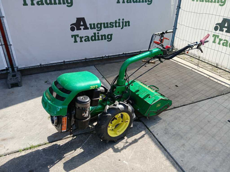 Ferrari 307 - Traktor kompak: gambar 1 Ferrari 307 - Traktor kompak: gambar 1