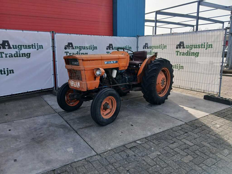 Fiat 450 vigneto - Traktor: gambar 1 Fiat 450 vigneto - Traktor: gambar 1