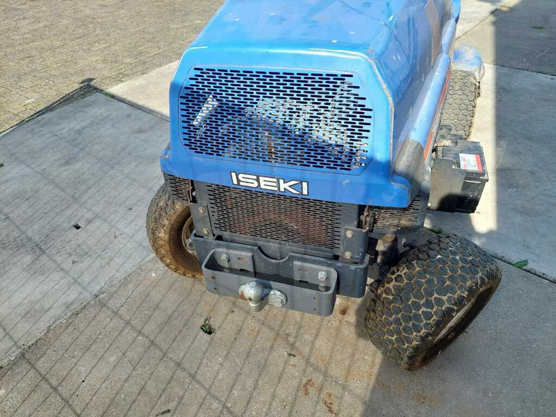 Iseki SFH 220 - Mesin pemotong rumput: gambar 2 Iseki SFH 220 - Mesin pemotong rumput: gambar 2