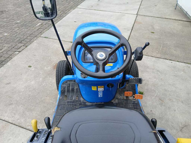 New Holland TC 21D - Traktor kompak: gambar 3 New Holland TC 21D - Traktor kompak: gambar 3