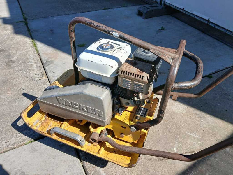 Wacker WPR 1350 - Pelat getar: gambar 4 Wacker WPR 1350 - Pelat getar: gambar 4
