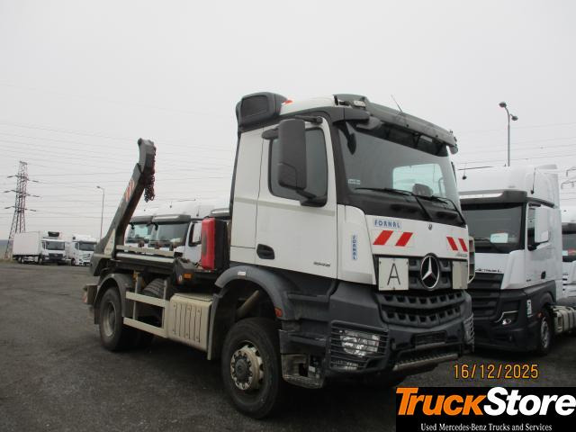 Mercedes-Benz Arocs 1845 A - Truk skip loader: gambar 2 Mercedes-Benz Arocs 1845 A - Truk skip loader: gambar 2