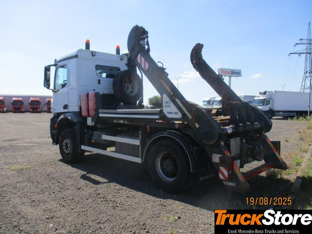 Mercedes-Benz Arocs 1845 LK - Truk skip loader: gambar 4 Mercedes-Benz Arocs 1845 LK - Truk skip loader: gambar 4