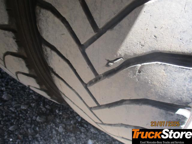 Mercedes-Benz Arocs 1846 LK - Truk skip loader: gambar 2 Mercedes-Benz Arocs 1846 LK - Truk skip loader: gambar 2