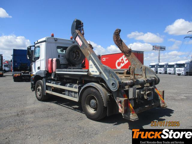 Mercedes-Benz Arocs 1846 LK - Truk skip loader: gambar 5 Mercedes-Benz Arocs 1846 LK - Truk skip loader: gambar 5