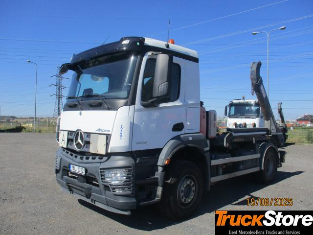 Mercedes-Benz Arocs 1846 LK - Truk skip loader: gambar 1 Mercedes-Benz Arocs 1846 LK - Truk skip loader: gambar 1