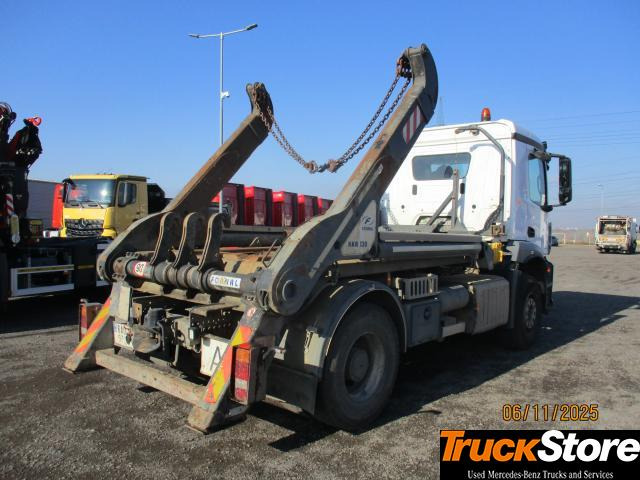 Mercedes-Benz Arocs 1846 LK - Truk skip loader: gambar 4 Mercedes-Benz Arocs 1846 LK - Truk skip loader: gambar 4