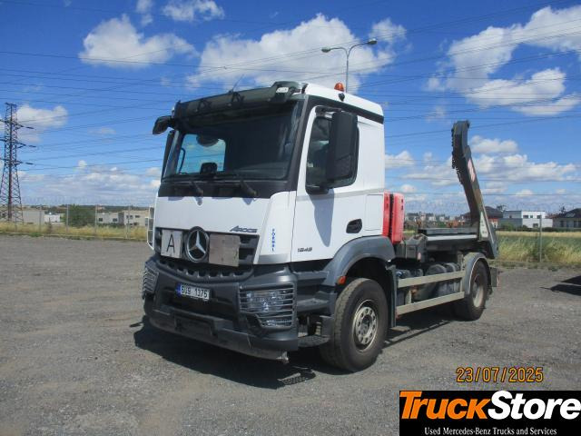 Mercedes-Benz Arocs 1846 LK - Truk skip loader: gambar 1 Mercedes-Benz Arocs 1846 LK - Truk skip loader: gambar 1