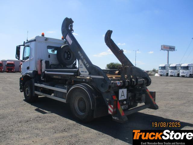 Mercedes-Benz Arocs 1846 LK - Truk skip loader: gambar 5 Mercedes-Benz Arocs 1846 LK - Truk skip loader: gambar 5