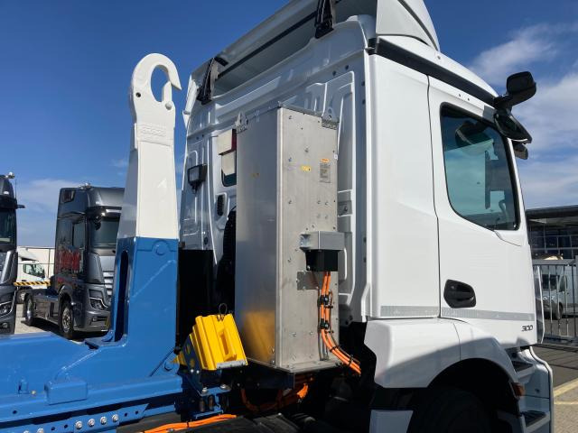 Mercedes-Benz eActros 300 L - Hook lift: gambar 1 Mercedes-Benz eActros 300 L - Hook lift: gambar 1
