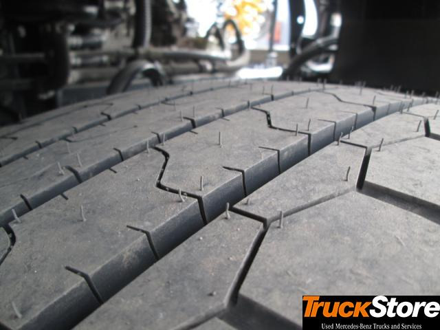 Mercedes-Benz Actros 1845 LS - Tractor head: gambar 5 Mercedes-Benz Actros 1845 LS - Tractor head: gambar 5