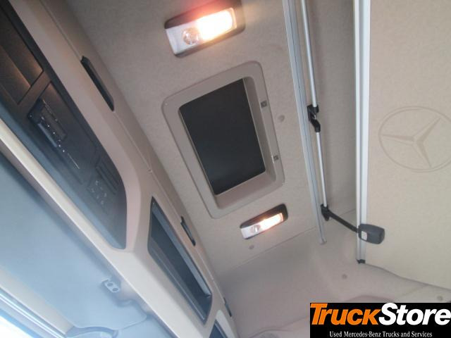 Tractor head Mercedes-Benz Actros 1845 LS nRL: gambar 10