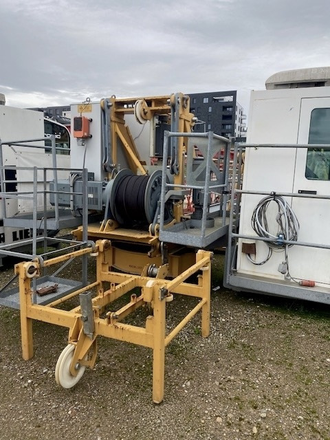 LIEBHERR 85EC-BFr.Tronic - Derek menara: gambar 1 LIEBHERR 85EC-BFr.Tronic - Derek menara: gambar 1