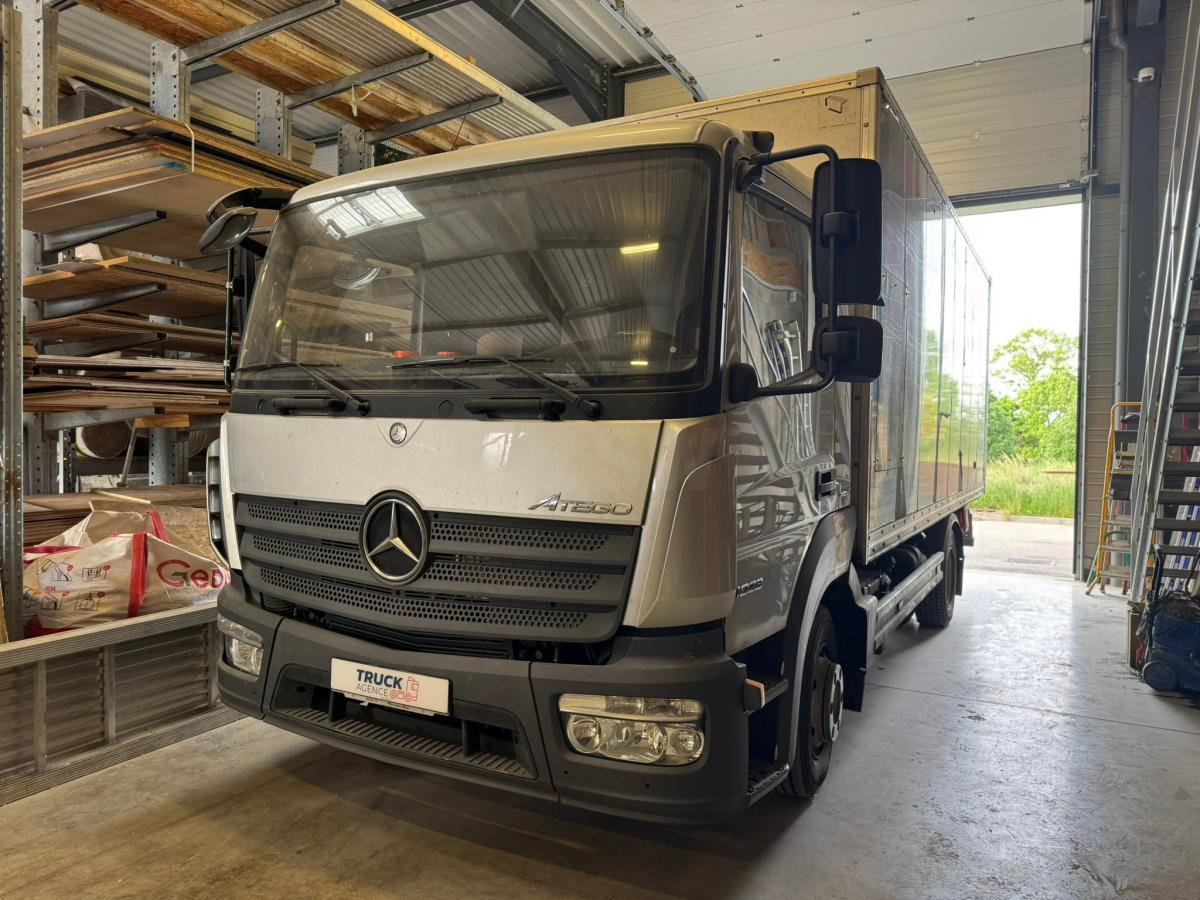 Mercedes Atego - Truk box: gambar 1 Mercedes Atego - Truk box: gambar 1