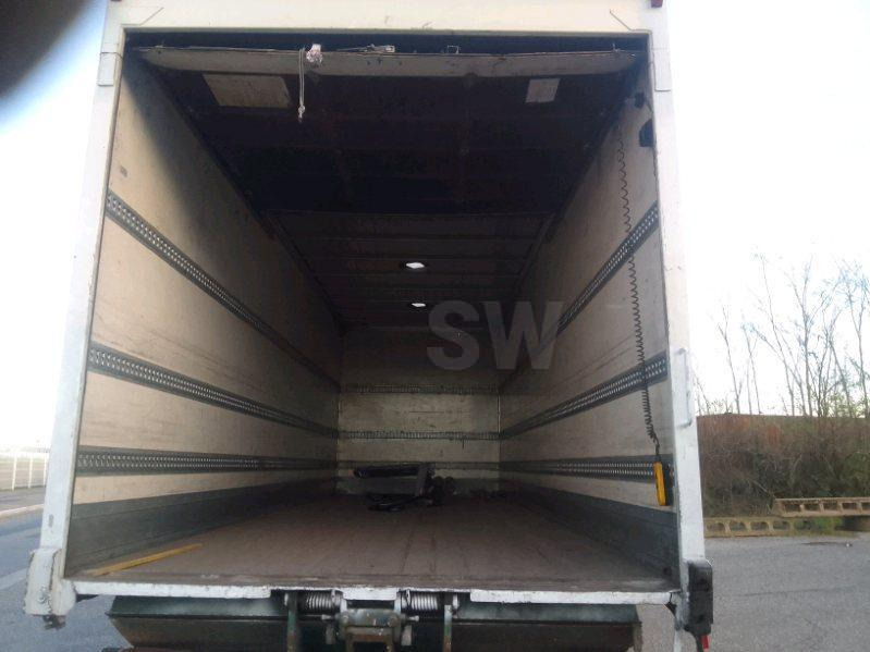 Renault Midlum 270 - Truk box: gambar 5 Renault Midlum 270 - Truk box: gambar 5