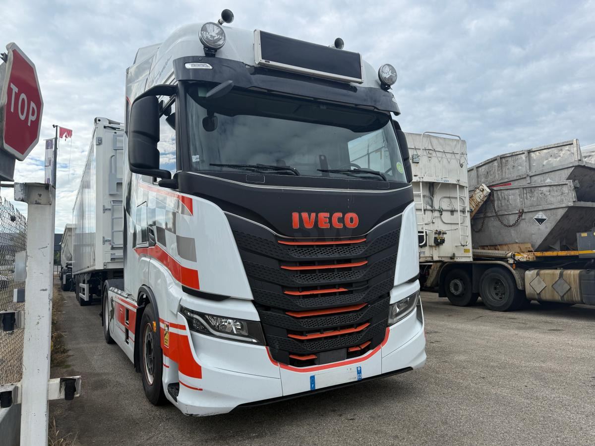 Iveco S-WAY 510 - Tractor head: gambar 4 Iveco S-WAY 510 - Tractor head: gambar 4