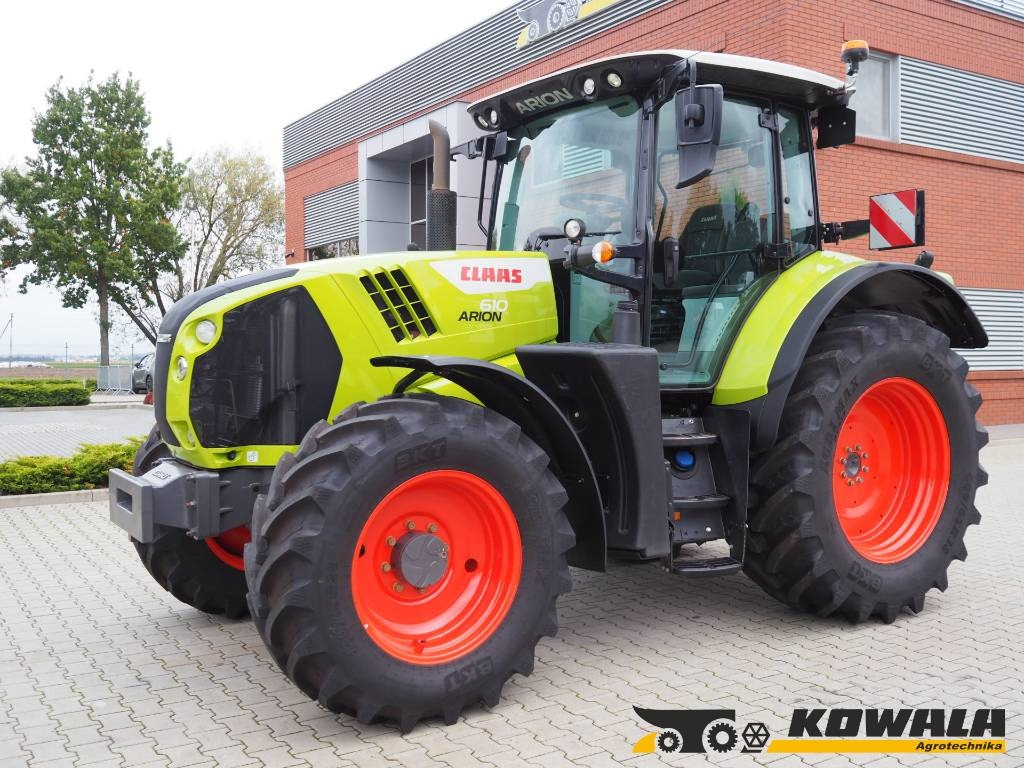 Claas Arion 610 CIS - Traktor: gambar 1 Claas Arion 610 CIS - Traktor: gambar 1