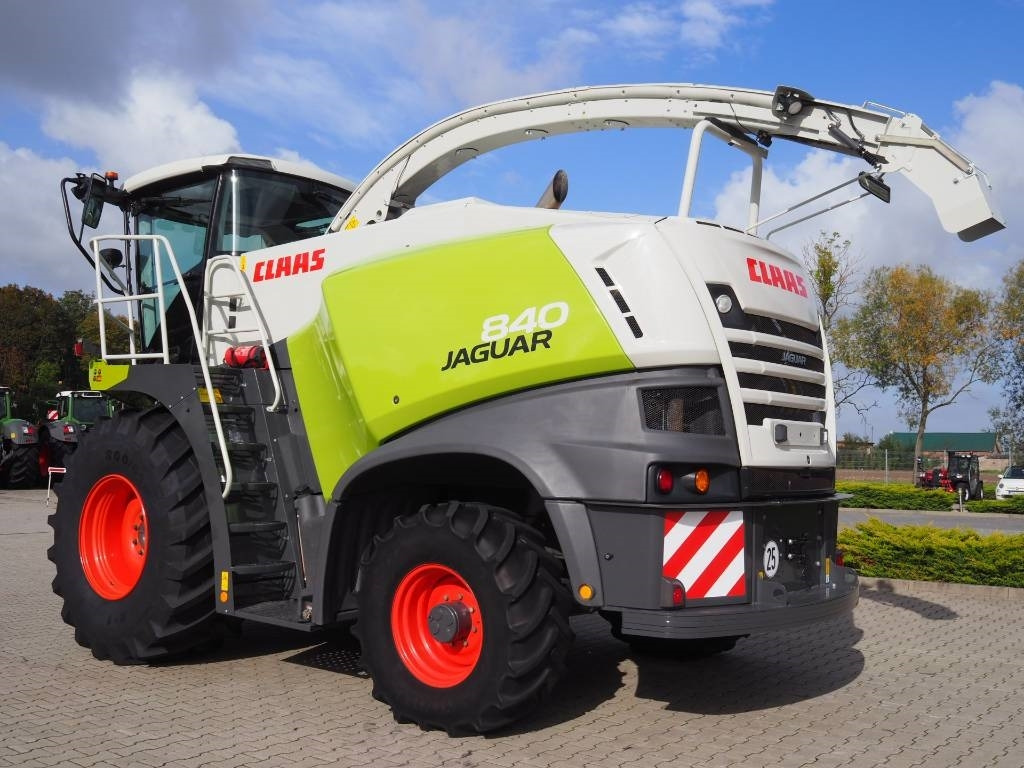 Claas Jaguar 840 4WD - Pemanen hijauan: gambar 2 Claas Jaguar 840 4WD - Pemanen hijauan: gambar 2