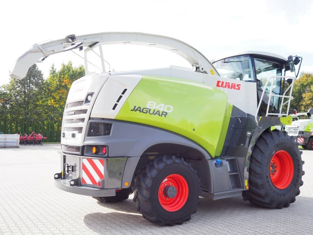 Claas Jaguar 840 4x4  - Pemanen hijauan: gambar 3 Claas Jaguar 840 4x4  - Pemanen hijauan: gambar 3