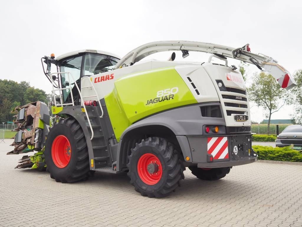 Claas Jaguar 850 4WD + Orbis 600 SD - Pemanen hijauan: gambar 2 Claas Jaguar 850 4WD + Orbis 600 SD - Pemanen hijauan: gambar 2