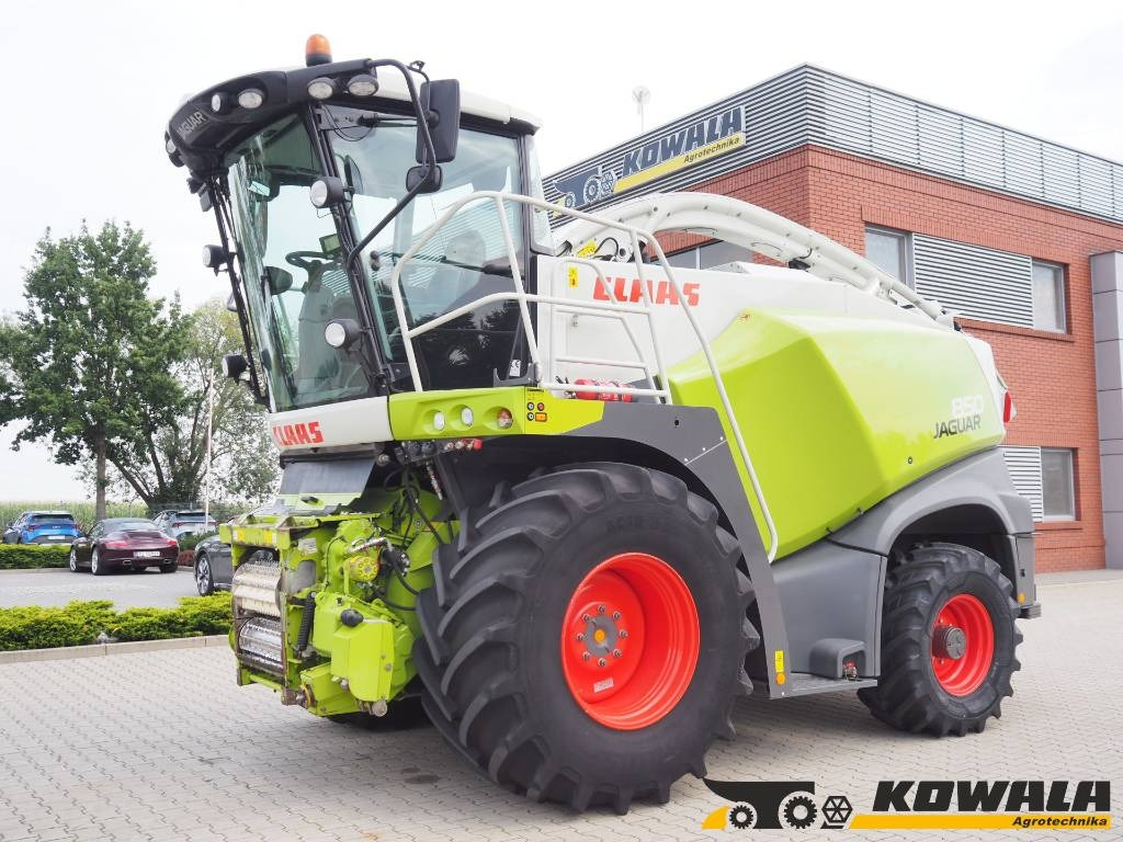 Claas Jaguar 850 4WD - Pemanen hijauan: gambar 1 Claas Jaguar 850 4WD - Pemanen hijauan: gambar 1