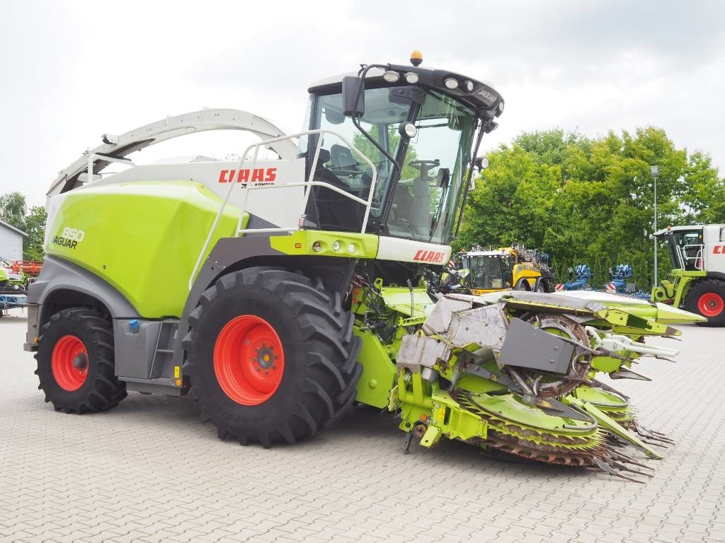 Claas Jaguar 850 + Orbis 450 - Pemanen hijauan: gambar 4 Claas Jaguar 850 + Orbis 450 - Pemanen hijauan: gambar 4