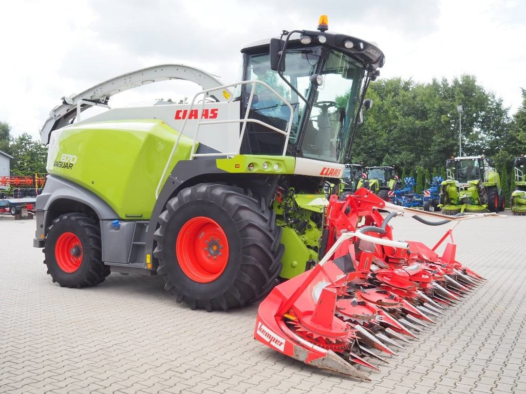 Claas Jaguar 870 + Kemper 360 Plus - Pemanen hijauan: gambar 4 Claas Jaguar 870 + Kemper 360 Plus - Pemanen hijauan: gambar 4