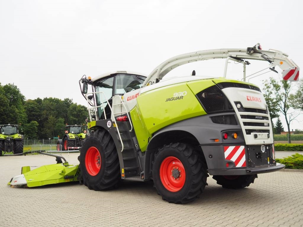 Claas Jaguar 930 + Orbis 600 SD - Pemanen hijauan: gambar 2 Claas Jaguar 930 + Orbis 600 SD - Pemanen hijauan: gambar 2