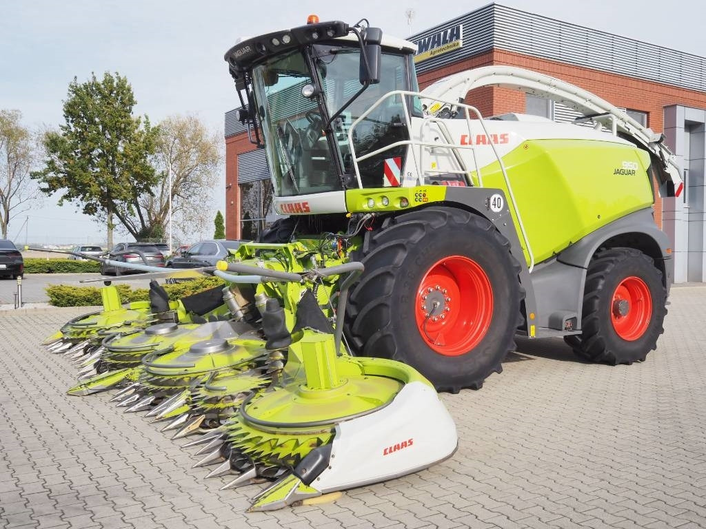 Claas Jaguar 950 4x4 + Orbis 750  - Pemanen hijauan: gambar 5 Claas Jaguar 950 4x4 + Orbis 750  - Pemanen hijauan: gambar 5