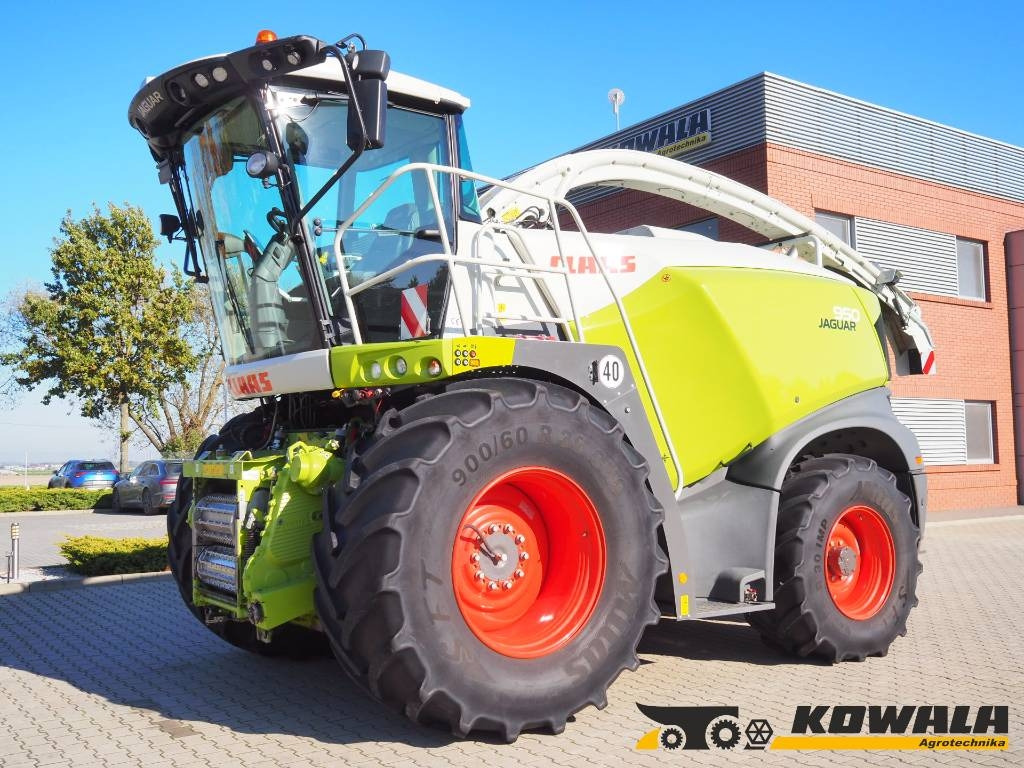 Claas Jaguar 950 4x4 - Pemanen hijauan: gambar 1 Claas Jaguar 950 4x4 - Pemanen hijauan: gambar 1
